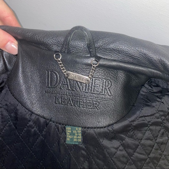Vintage Danier real leather jacket - Picture 8 of 9